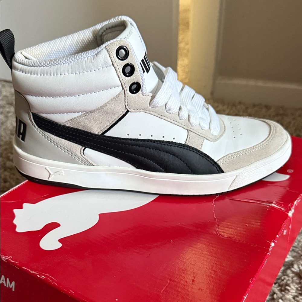 Puma High-Top Sneakers in US size 6.5C White and Black and Kakhi - Picture 4 of 7